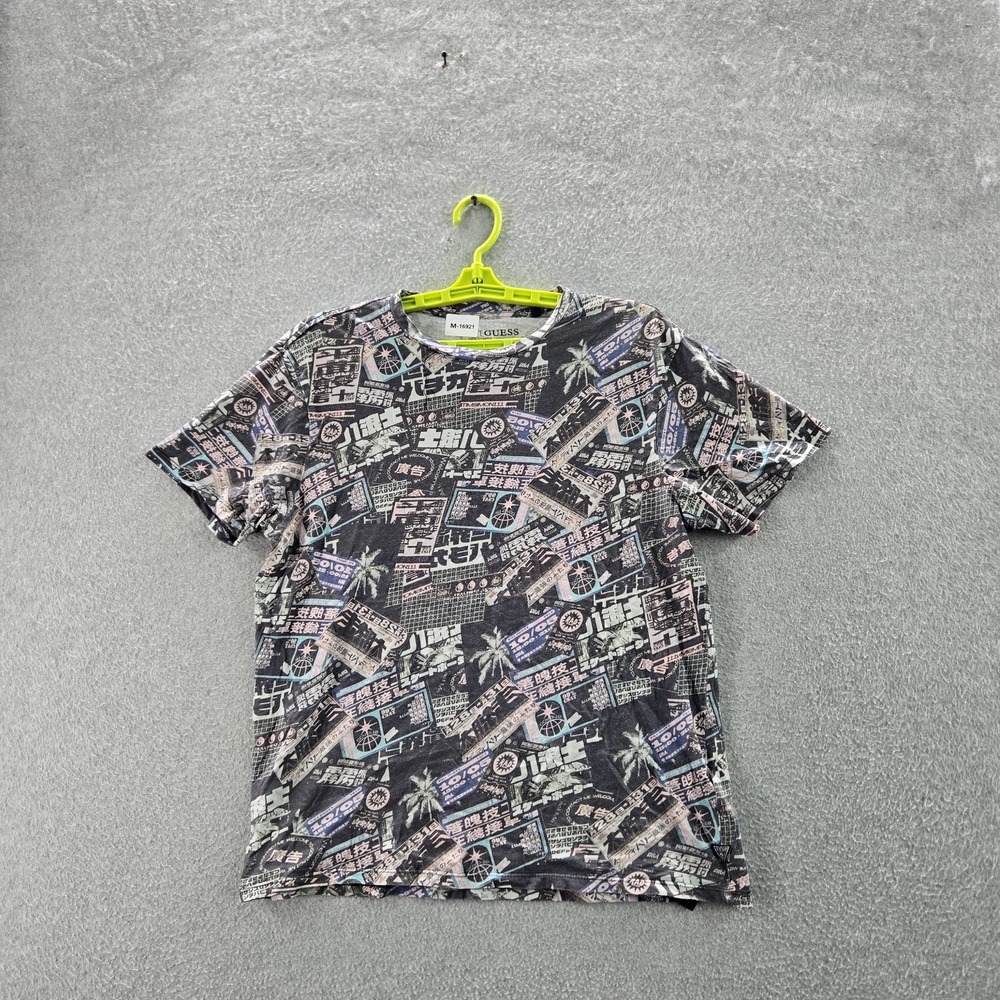 GUESS Men Shirt M Black Graphic Print Asian Text Streetwear Short Sleeve